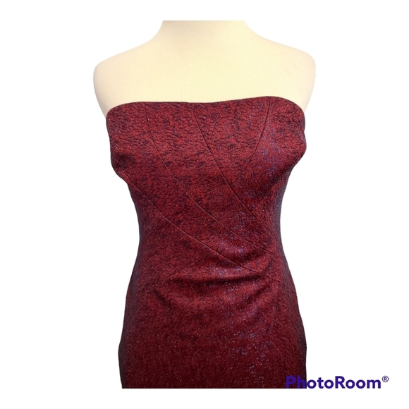 Kay Unger burgundy strapless dress - Picture 2 of 6